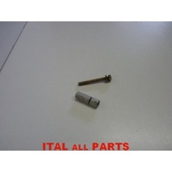 ENTRETOISE FIXATION CACHE LATERAL ARRIERE DUCATI ST4